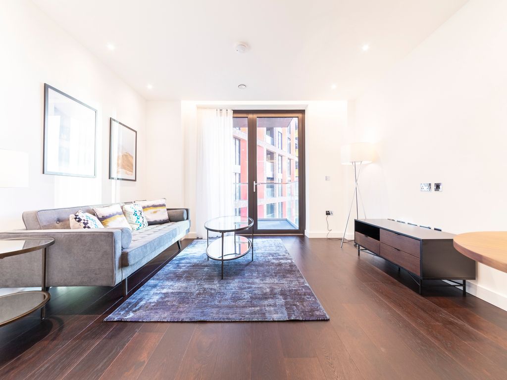 1 bed flat to rent in Glacier House, The Residence, Vauxhall, London