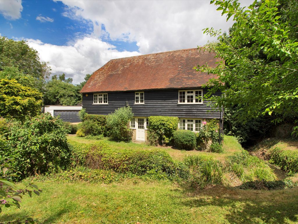 5 bed detached house for sale in Castle Way, Leybourne, West Malling