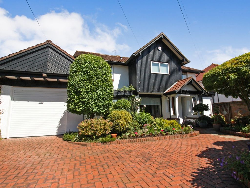 4 bed detached house for sale in Augusta Road, Penarth CF64 Zoopla