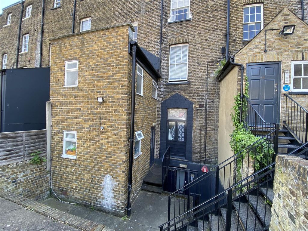 1 bed flat to rent in Harmer Street, Gravesend DA12 Zoopla
