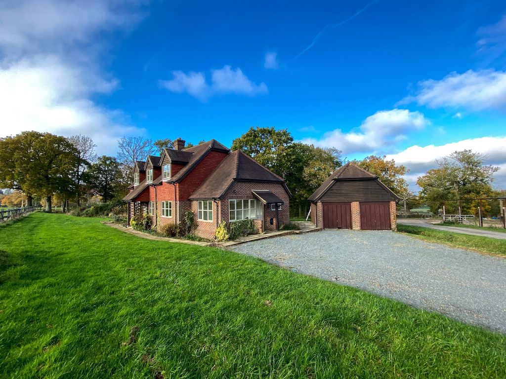 2 bed detached house to rent in Cowden Pound Road, Mark Beech
