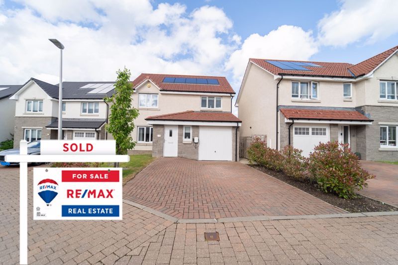 3 bed detached house for sale in Turnpike Road, East Calder EH53, £