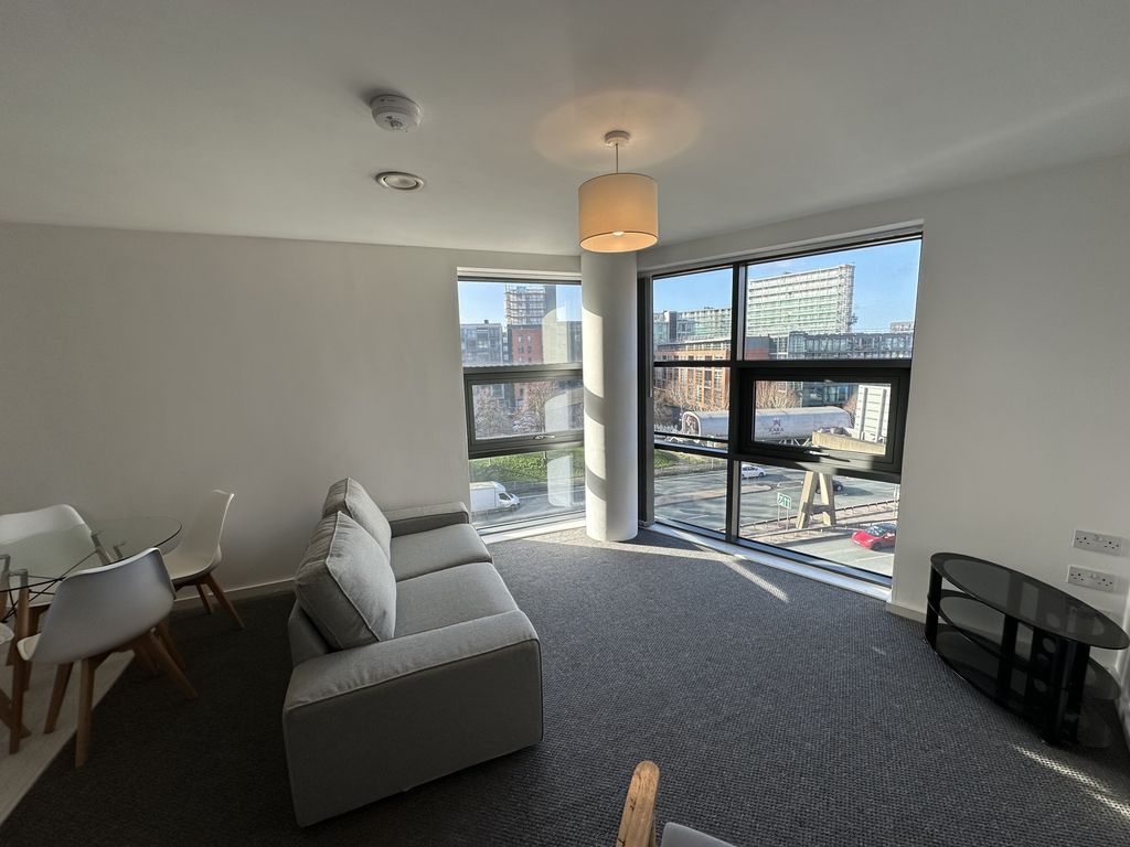 1 bed flat to rent in City Gate, Blantyre Street, Manchester M15, £