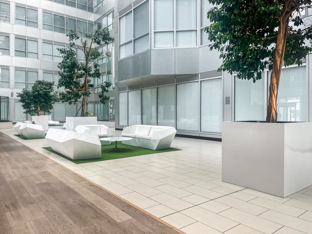 1 bed flat to rent in Trinity Square, Hounslow TW3 Zoopla