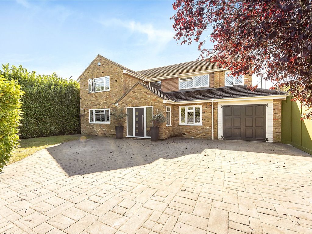 5 bed detached house for sale in Common Wood, Farnham Common
