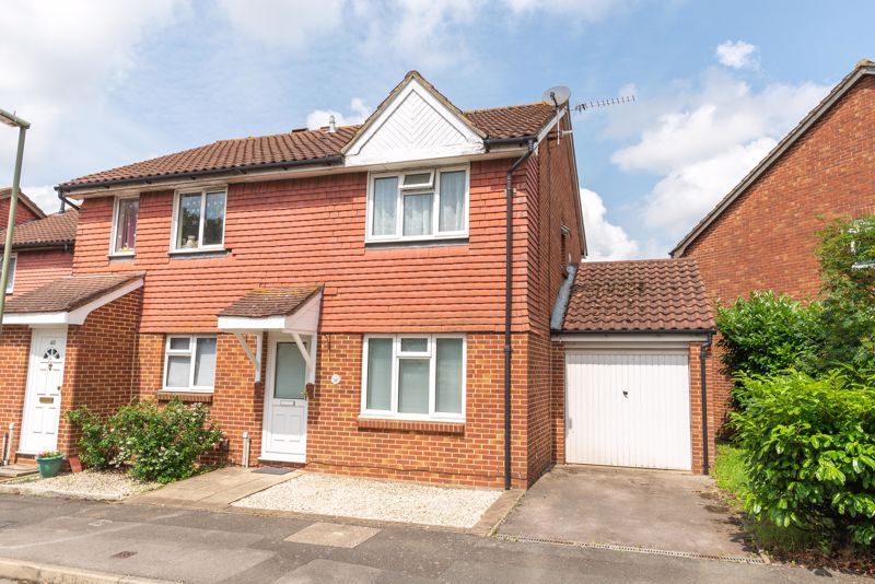 3 bed semidetached house to rent in Shaw Drive, WaltonOnThames KT12