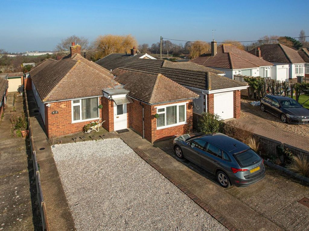 5 bed detached bungalow for sale in Maydowns Road, Chestfield CT5 Zoopla