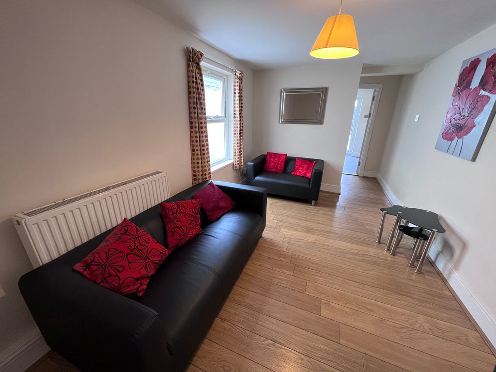 5 bed shared to rent in St. Helens Avenue, Swansea SA1, £