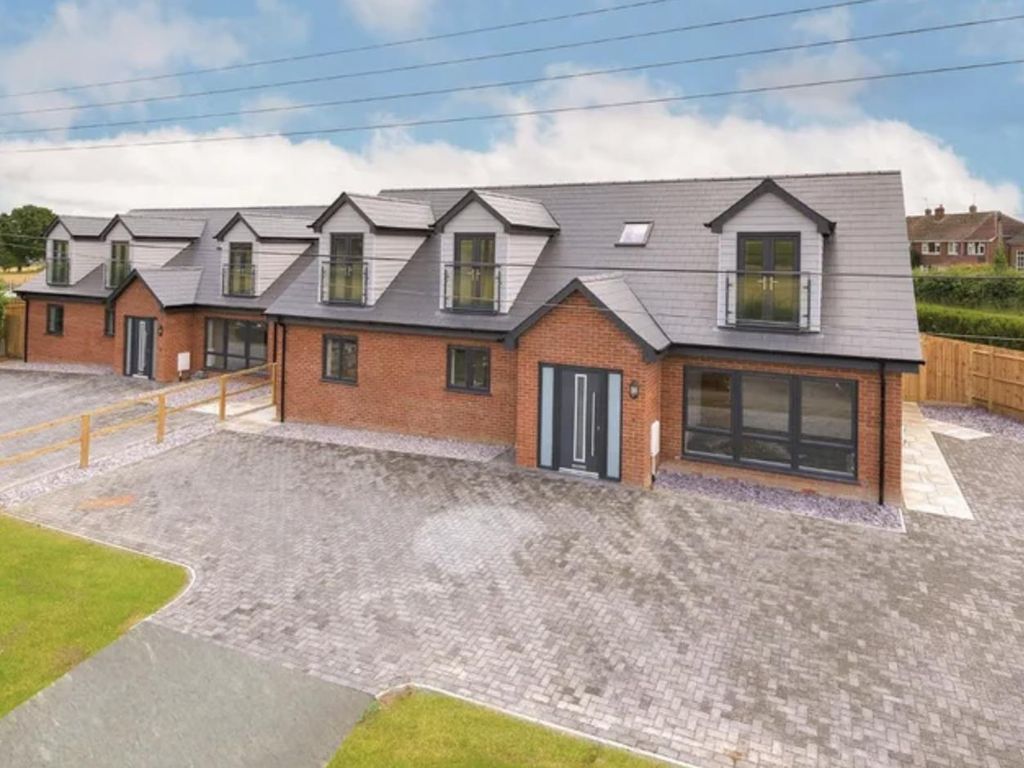 4 bed detached house to rent in High House Lane, Hadlow, Tonbridge TN11