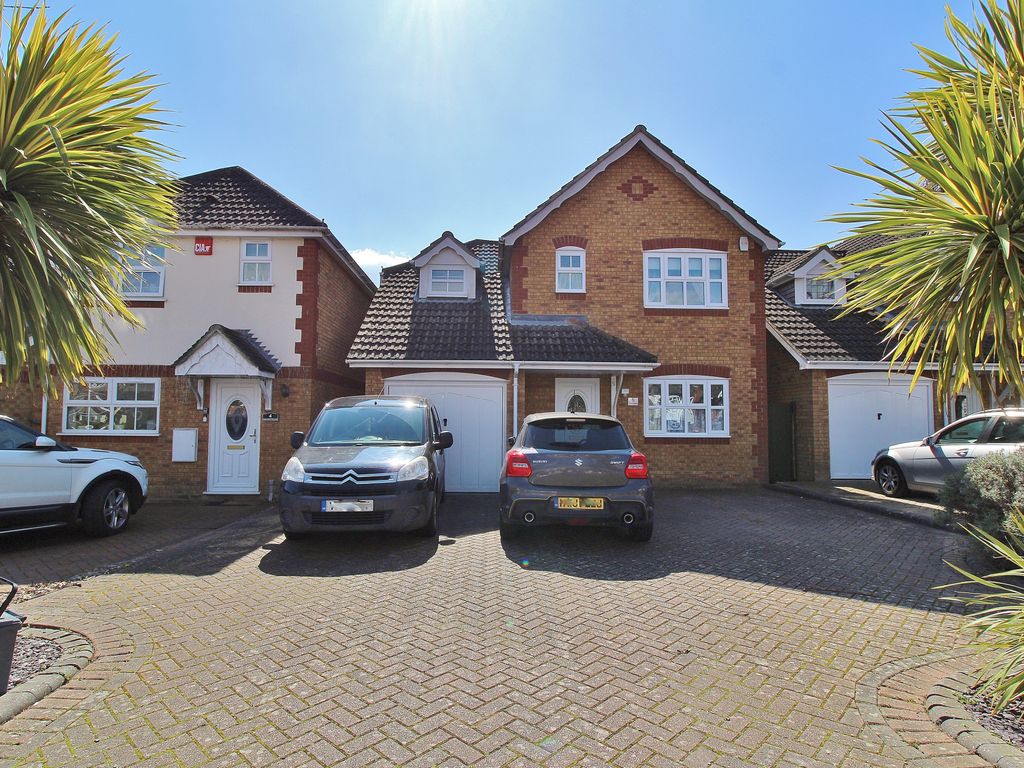 3 bed detached house for sale in Central Road, Drayton, Portsmouth PO6