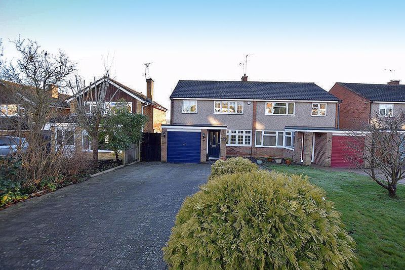 3 bed semidetached house for sale in Greystones Road, Bearsted