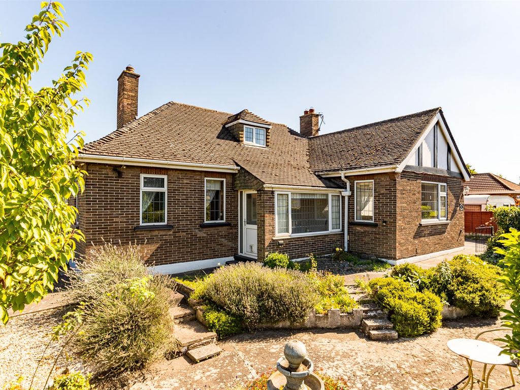 2 bed detached bungalow for sale in Scawby Road, Broughton, Brigg DN20