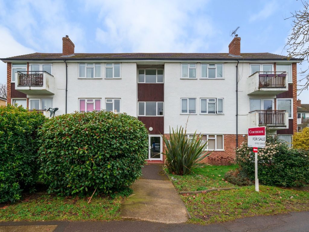 2 bed flat for sale in Manygate Lane, Shepperton TW17 Zoopla