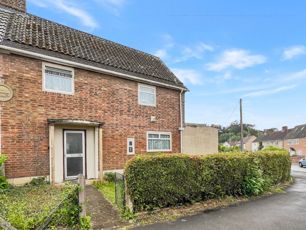 3 bed semidetached house for sale in The Circle, Dilton Marsh