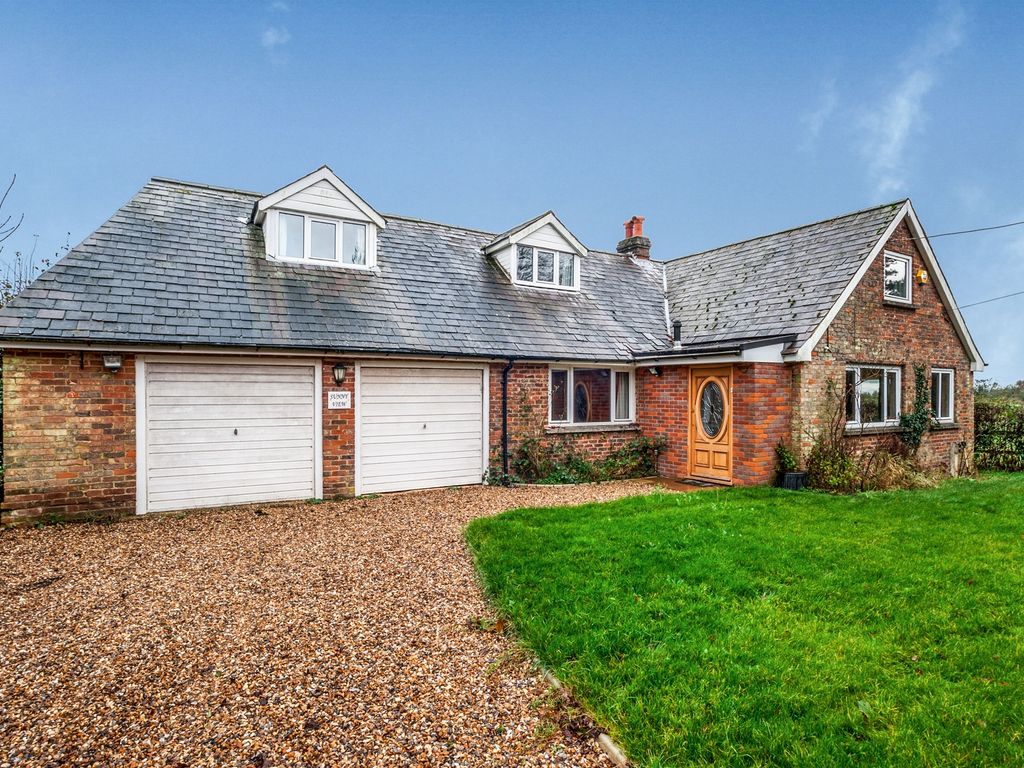 5 bed detached bungalow for sale in Chivery, Tring HP23 Zoopla