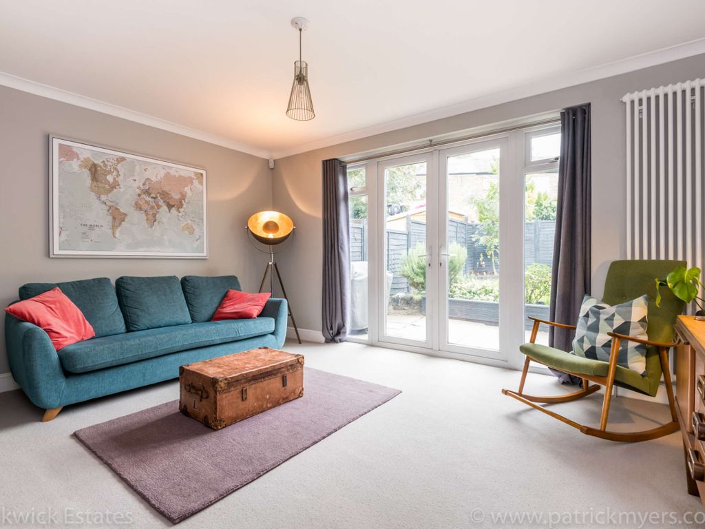 3 bed property to rent in Foxborough Gardens24 Foxborough Gardens