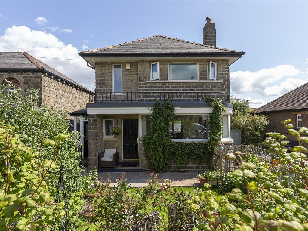 4 bed detached house for sale in New Hey Road, Outlane, Huddersfield HD3, £325,000 Zoopla
