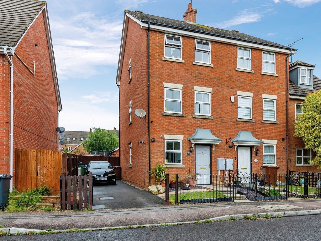 4 bed end terrace house for sale in Boughton Road, Corby NN18, £240,000 Zoopla