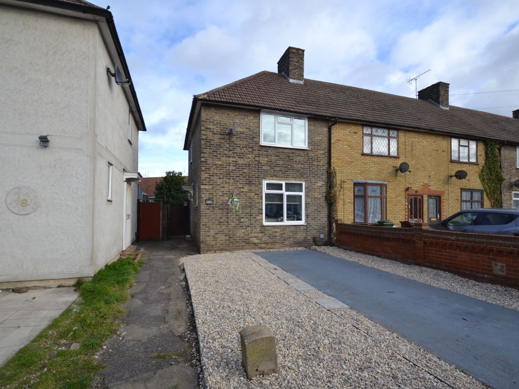 2 bed end terrace house for sale in Hatfield Road, Dagenham RM9 Zoopla