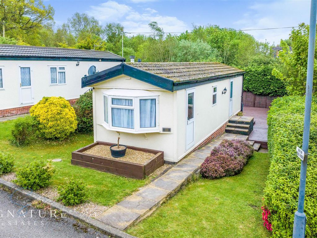 1 bed mobile/park home for sale in Newlands Park, Bedmond Road, Abbots Langley WD5 Zoopla