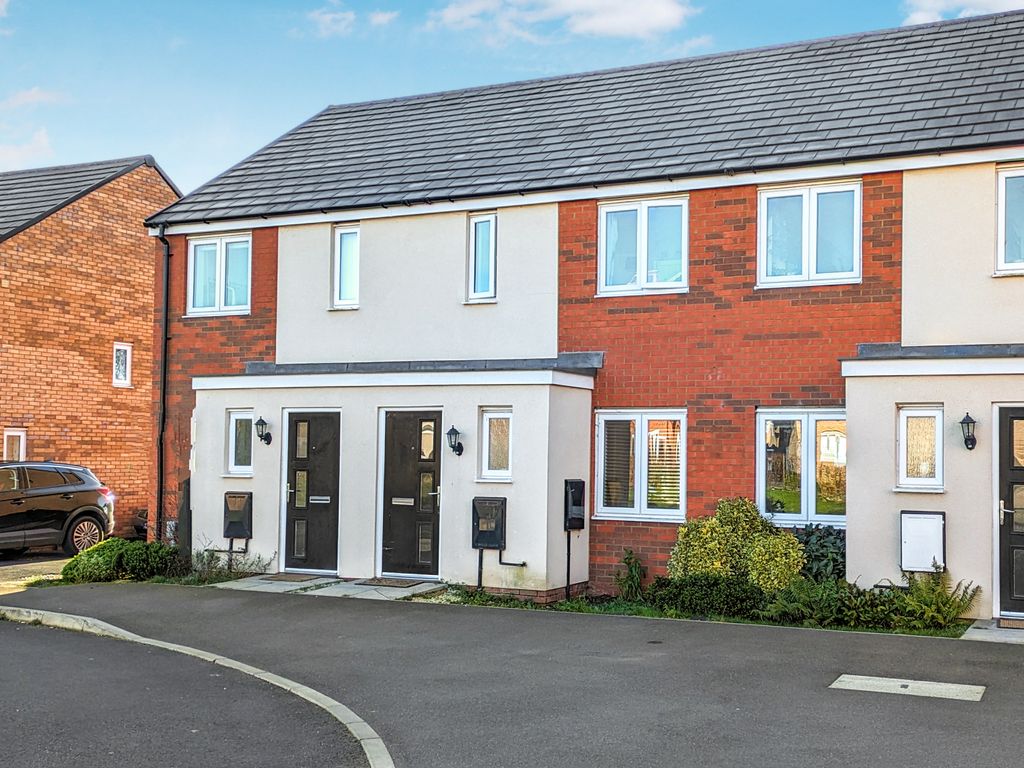 2 bed terraced house for sale in Bloomfield Drive, Huntingdon PE29, £