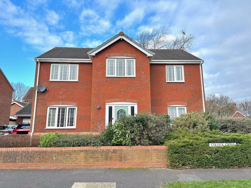 4 bed detached house for sale in College Green, Yeovil Family Home
