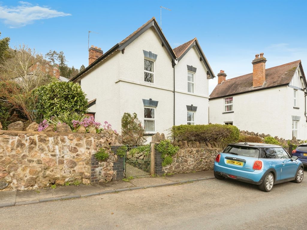 3 bed semidetached house for sale in Old Wyche Road, Malvern WR14, £