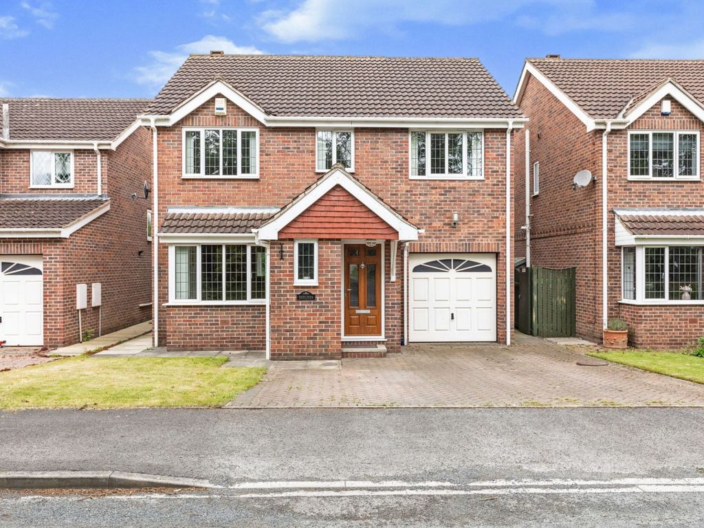 4 bed detached house for sale in Low Eggborough Road, Eggborough DN14