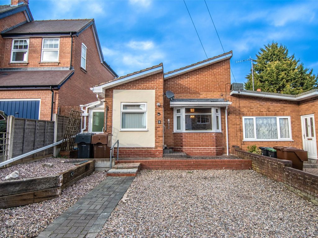 2 bed bungalow for sale in Barnsley Road, Bromsgrove, Worcestershire