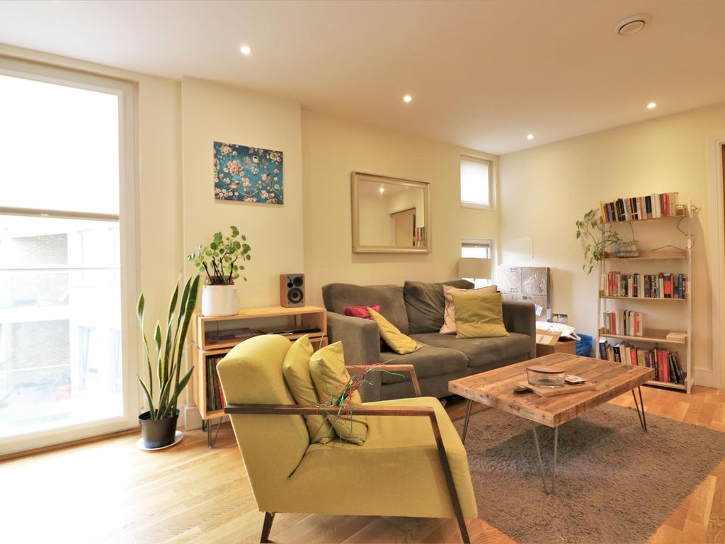 3 bed flat to rent in Keymer Place, Limehouse E14 Zoopla