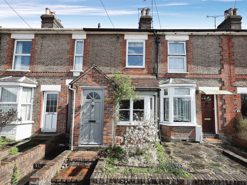 4 bed terraced house for sale in Gladstone Road, Chesham HP5 Zoopla
