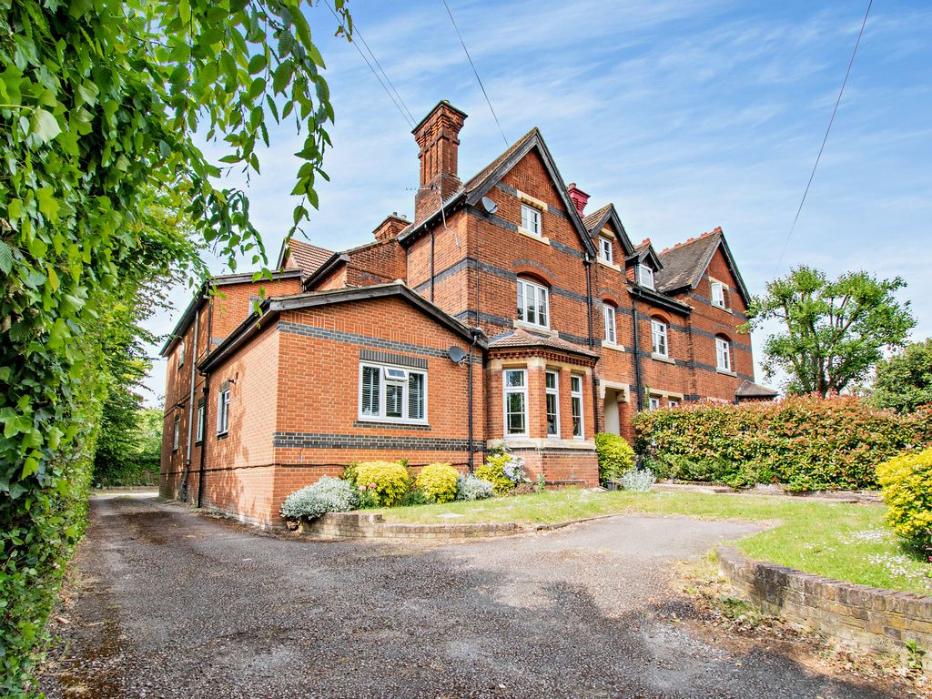 2 bed flat for sale in Willow Grove, Chislehurst BR7 Zoopla