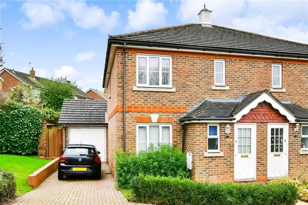 3 bed semidetached house for sale in Royal Rise, Tonbridge, Kent TN9