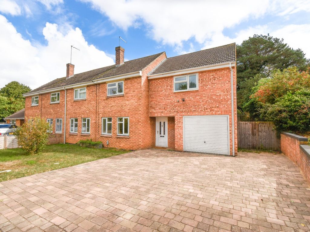 5 bed detached house to rent in Church Close, Milton Malsor, Northampton NN7 Zoopla