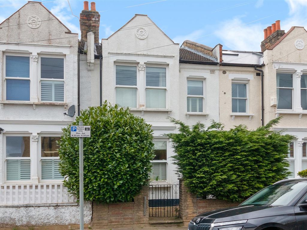 4 bed property for sale in Avondale Road, London SW19 Zoopla