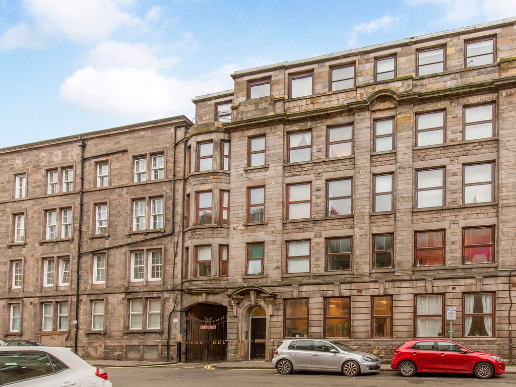 2 bed flat for sale in 2/1 Bothwell House, Bothwell Street, Easter Road, Edinburgh EH7, £225,000