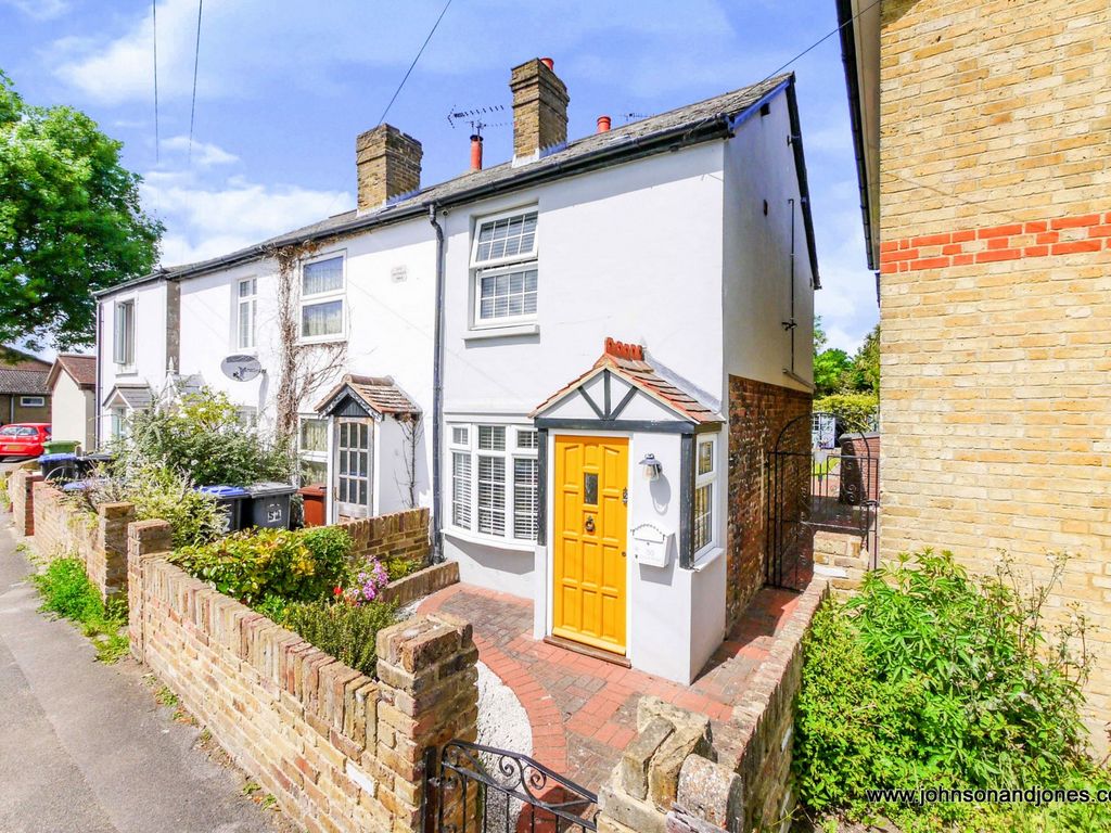 2 bed cottage for sale in Grove Road, Chertsey KT16 Zoopla