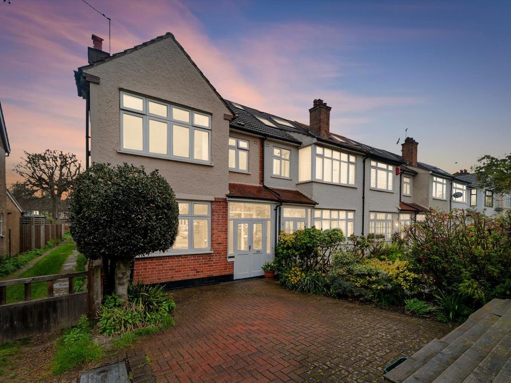 5 bed end terrace house for sale in Queen Anne Avenue, Bromley BR2, £