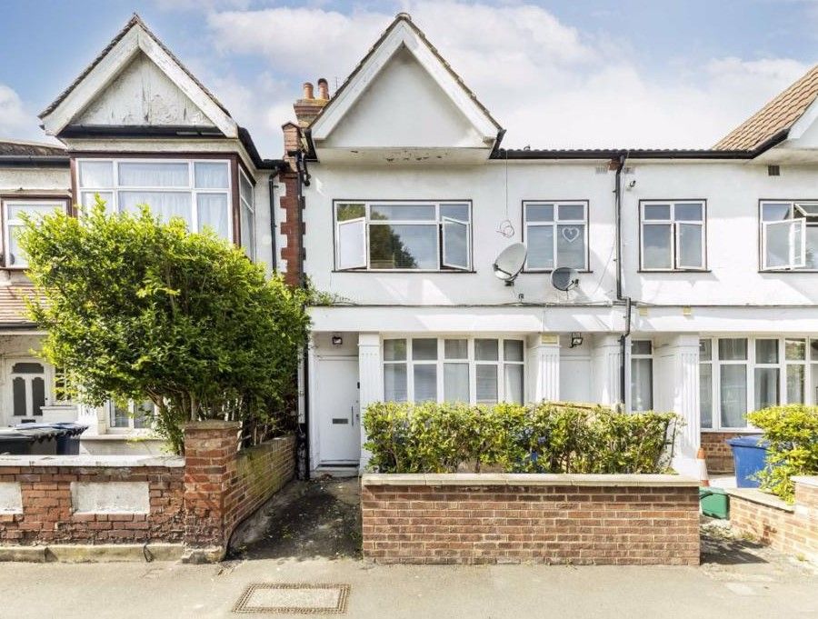 2 bed flat for sale in Leighton Road, Ealing, London W13 Zoopla