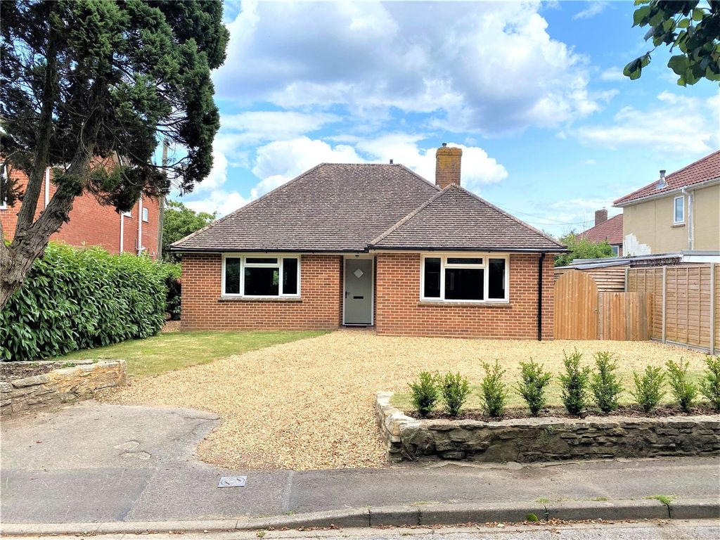 3 bed bungalow for sale in Crow Arch Lane, Ringwood BH24 Zoopla