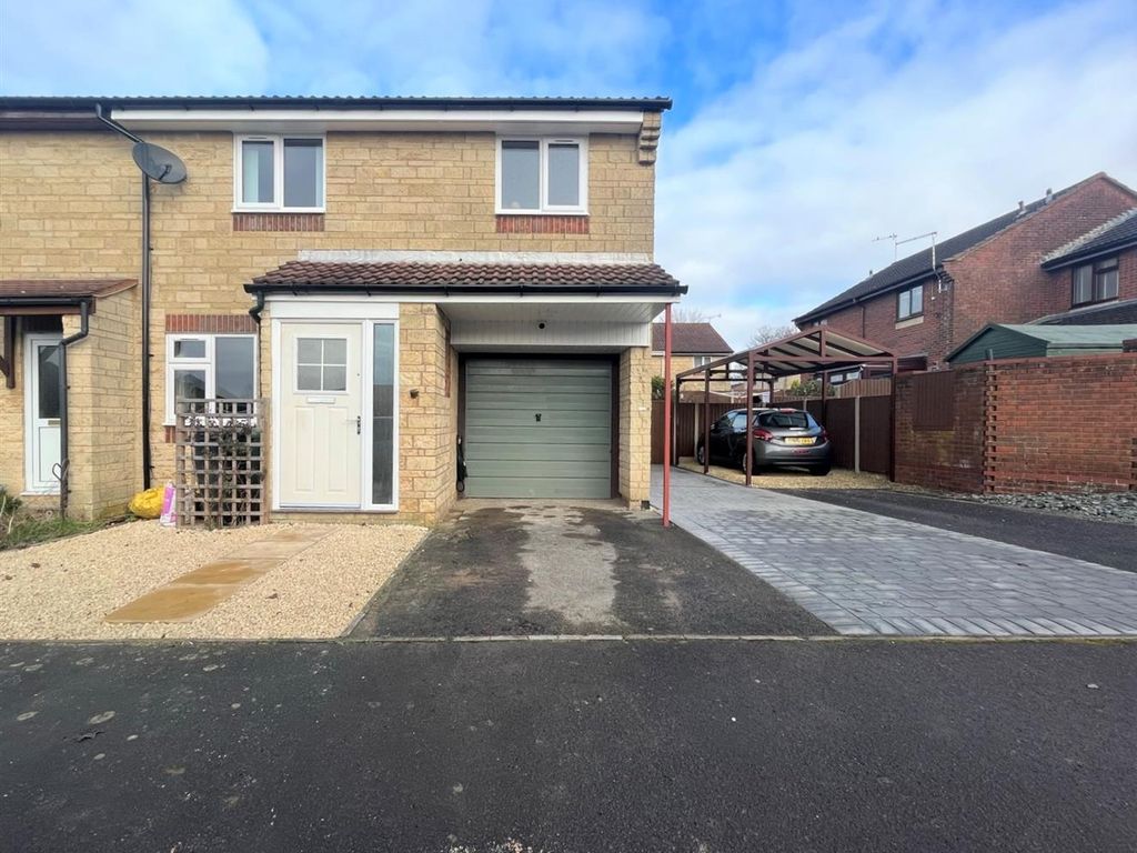 3 bed semidetached house for sale in Partridge Close, Stonehouse GL10