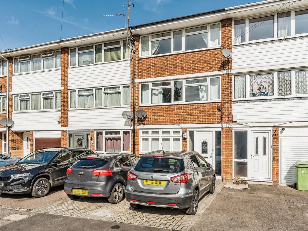 4 bed terraced house for sale in Millfield, Sittingbourne, Kent, . ME10