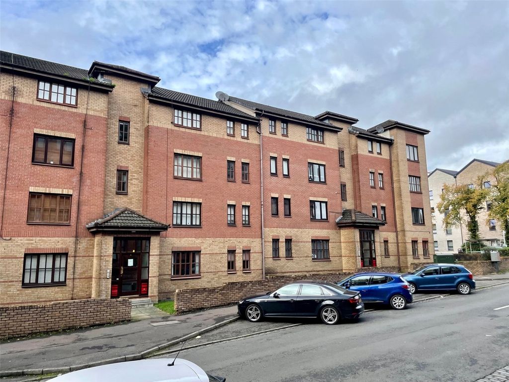 1 bed flat for sale in Greenlaw Road, Yoker, Glasagow G14, £80,000 Zoopla