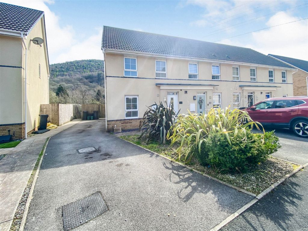 3 bed end terrace house for sale in Ynys Y Wern, Cwmavon, Port Talbot