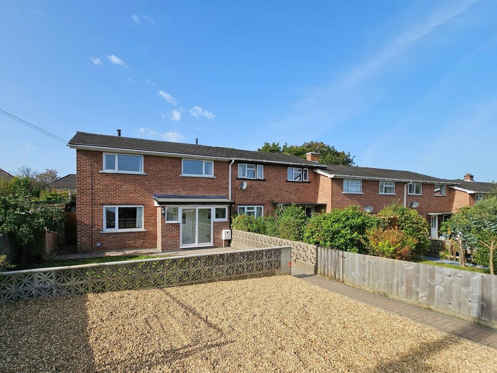 3 bed end terrace house for sale in Wonnacotts Road, Okehampton, Devon