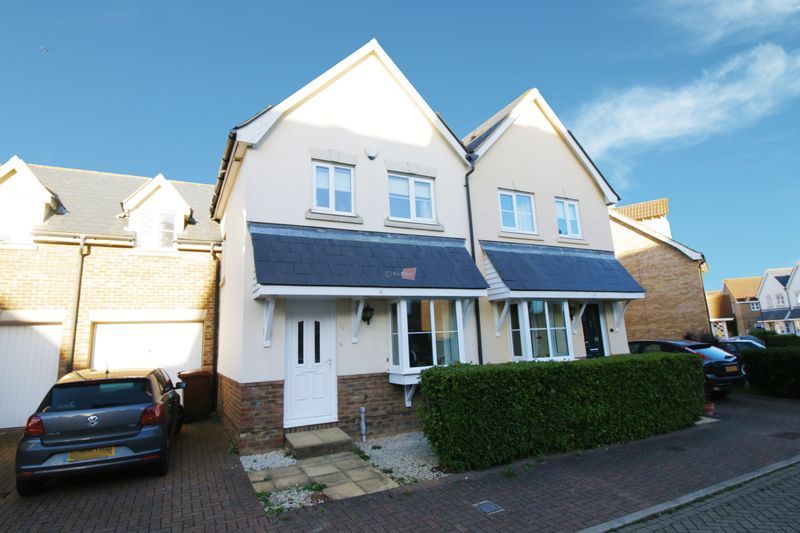 2 bed property to rent in Redshank Road, St. Marys Island, Chatham ME4