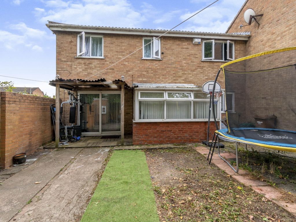 3 bed end terrace house for sale in Fairlawn Way, Willenhall WV12 Zoopla