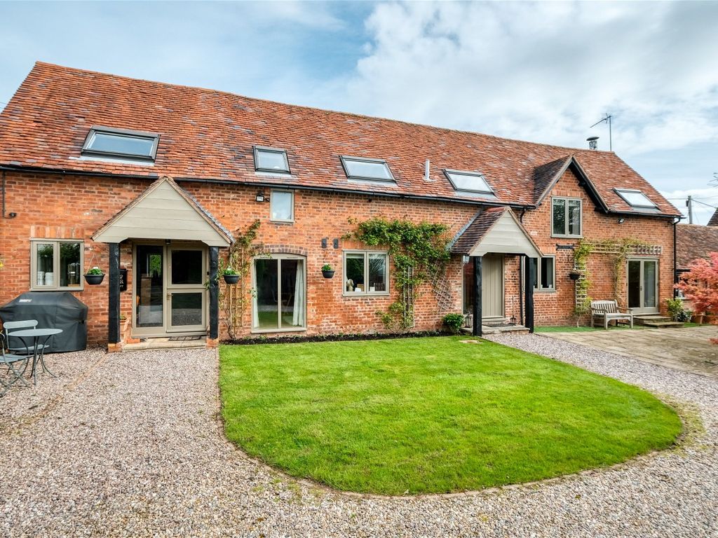 4 bed barn conversion for sale in Grange Lane, Alvechurch B48, £775,000