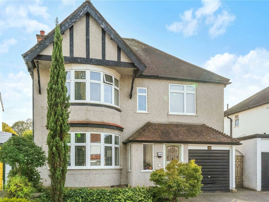 4 bed detached house for sale in Avondale Road, Bromley BR1, £1,000,000