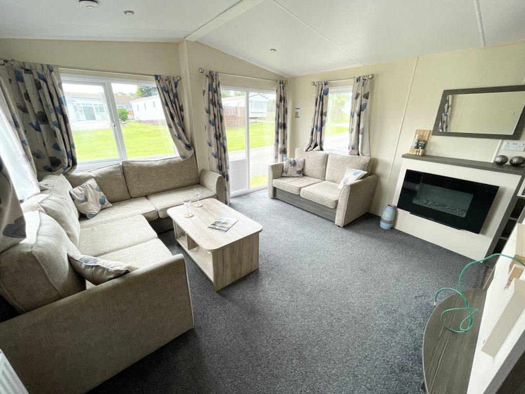 3 bed lodge for sale in Crantock, Newquay TR8, £69,995 Zoopla